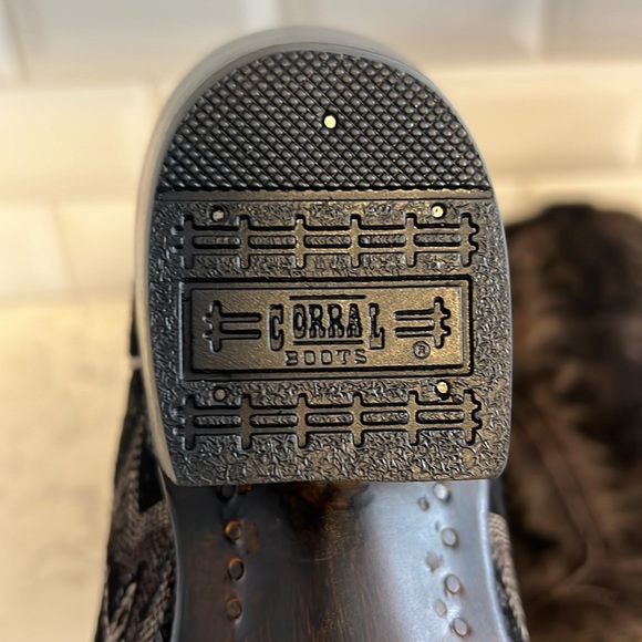 CORRAL Women’s Snake Print G1165 size 8 NWT - Picture 10 of 12